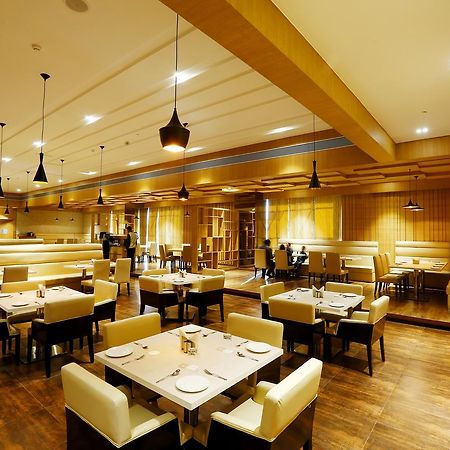 Sk Park Blu Hotel Сонипат Екстериор снимка