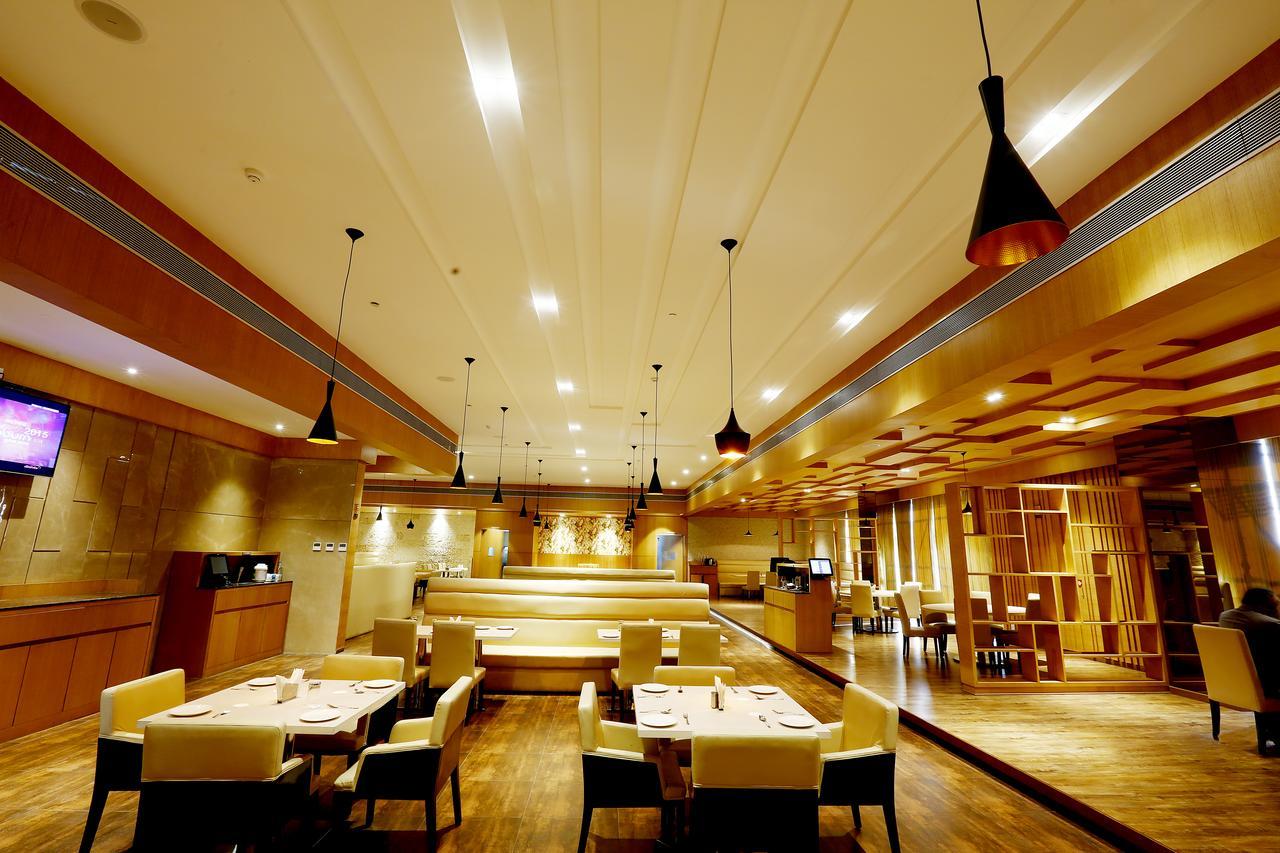 Sk Park Blu Hotel Сонипат Екстериор снимка