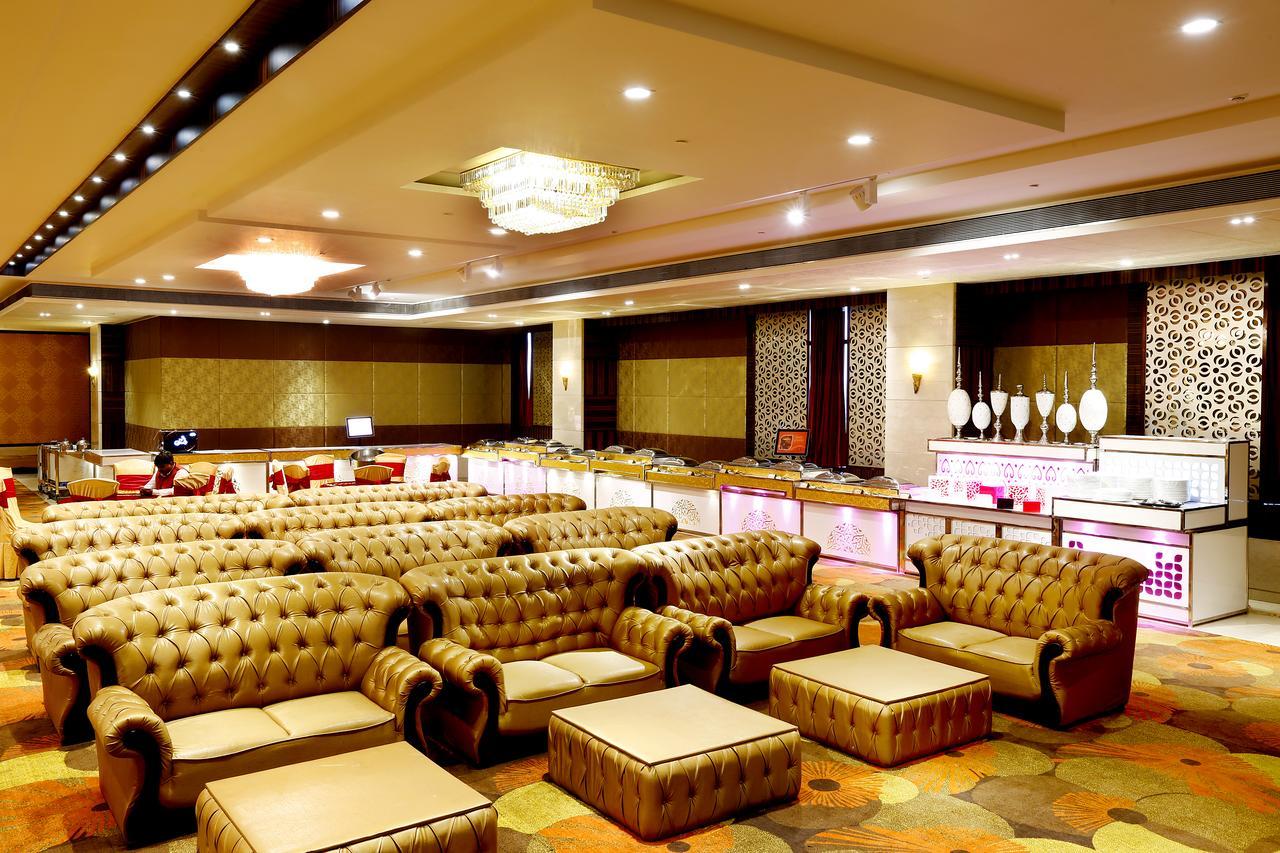 Sk Park Blu Hotel Сонипат Екстериор снимка